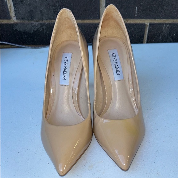 Steve Madden Beige Patent Leather Heels - Picture 2 of 6